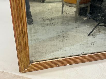 Large rectangular mirror in wood and gilded...