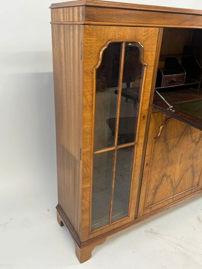 Wood and veneer sideboard opening with three...