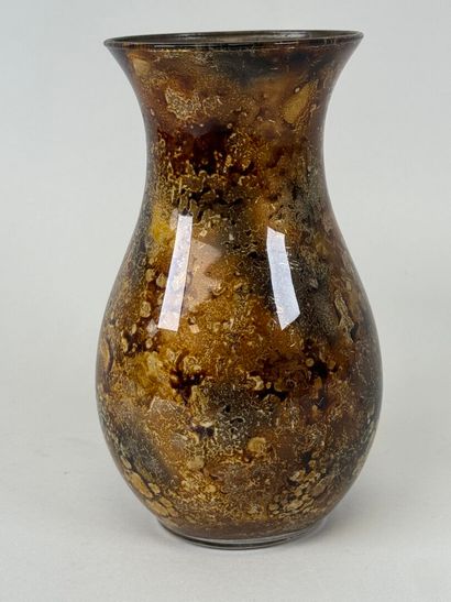 Jean-Noël BOUILLET, Laque Line.
Vase en verre...