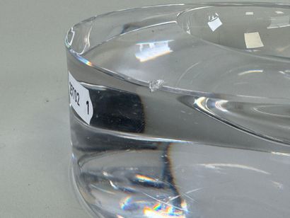 SEVRES.
Cendrier en cristal.
6 x 16 x 12...