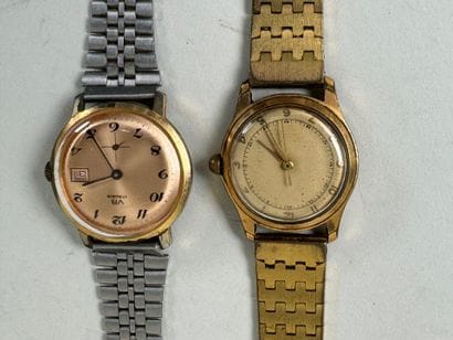 VB et divers.
Deux montres mécaniques bracelets...