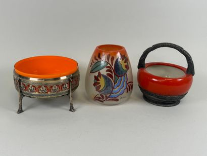 Lot comprenant :
- GEMA, XXe.
Vase en verre...
