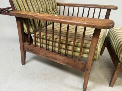 CONSORTIUM.
Long chair and footrest in molded...