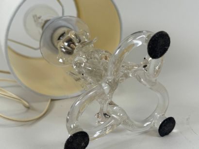 Petite lampe en verre soufflé à décor de...