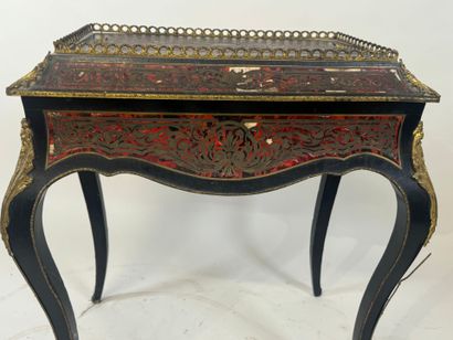 Planter in blackened wood and brass fillet...