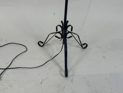 Floor lamp in black lacquered metal.
Electrified.
H....