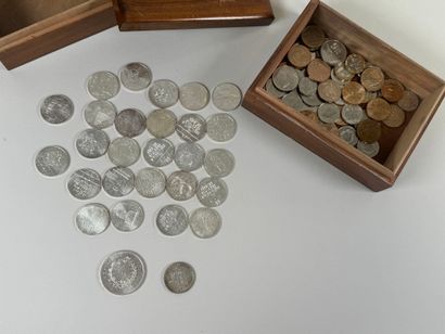 Monnaies :
- 26 pièces de 100 francs argent.
-...