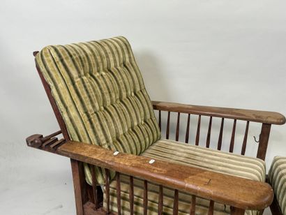 CONSORTIUM.
Long chair and footrest in molded...