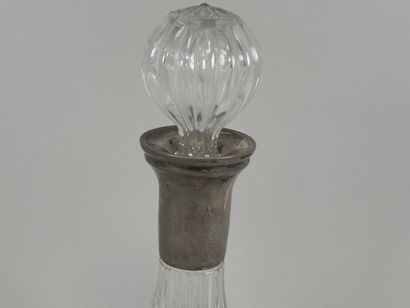 LANCEL.
Carafe en verre côtelé, la monture...