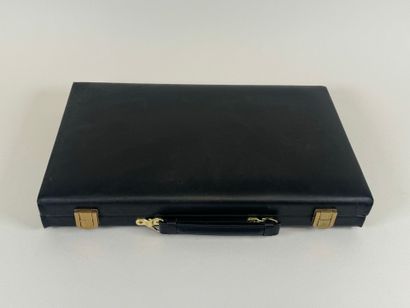BACKGAMMON.
Jeu de société dans sa valise...