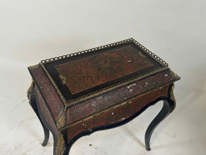 Planter in blackened wood and brass fillet...