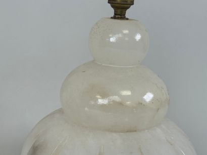 Openwork alabaster lamp base.
Electrified.
H....