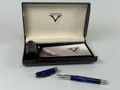 VISCONTI.
Opera.
Fountain pen in marbled...