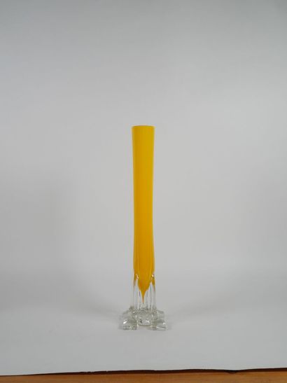 Ensemble de trois vases à col tubulaire en...
