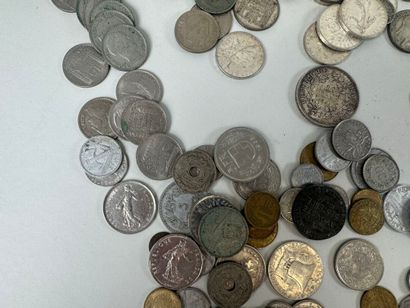 Set of silver and miscellaneous coins including...