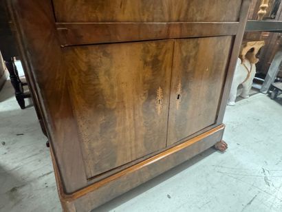 Secretary desk in light wood veneer and fillets,...