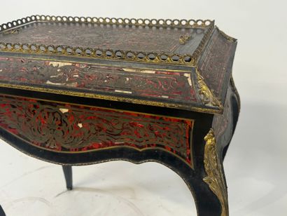 Planter in blackened wood and brass fillet...