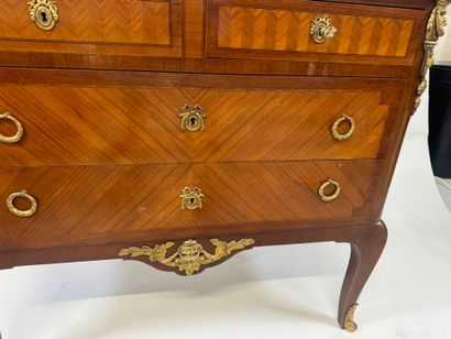 Wood and veneer chest of drawers opening...