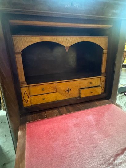 Secretary desk in light wood veneer and fillets,...