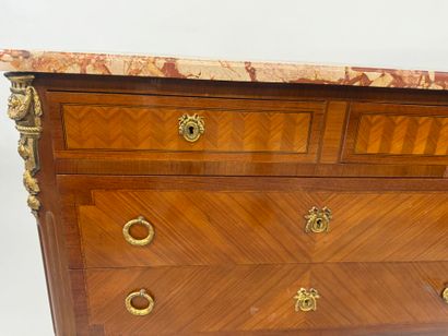 Wood and veneer chest of drawers opening...