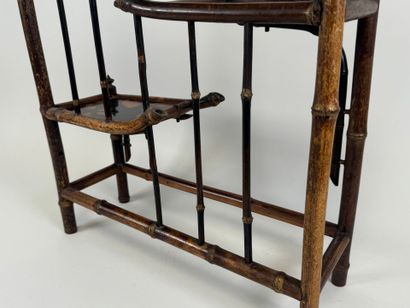 Petite étagère à poser en bambou et bois...