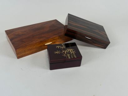 Ensemble de trois coffrets rectangulaires...
