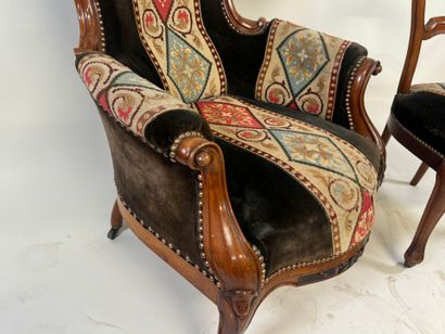 Molded and carved mahogany armchair, petit...