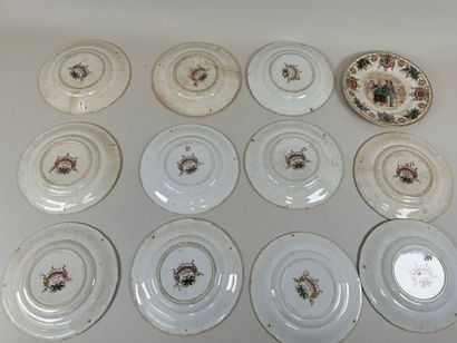 SARREGUEMINES.
Twelve polychrome earthenware...