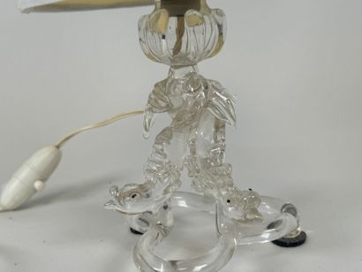 Petite lampe en verre soufflé à décor de...