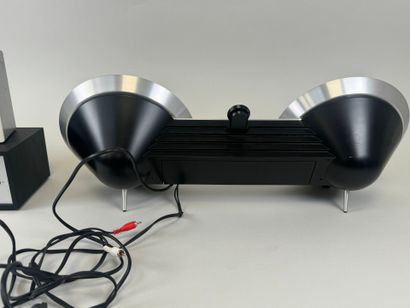 BANG & OLUFSEN.
Modèle BEOSOUND 8.
Enceinte...
