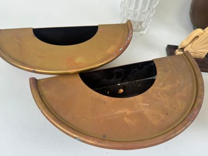 Lot comprising two vases, one of which is...