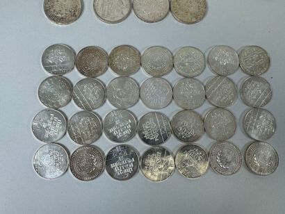 Monnaies :
- 6 pièces de 50 francs Hercule...