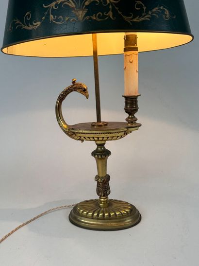 Lampe de bureau dite Bouillotte en bronze...