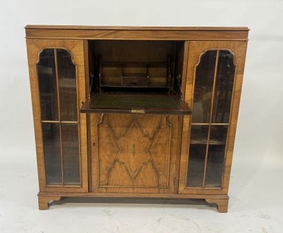 Wood and veneer sideboard opening with three...