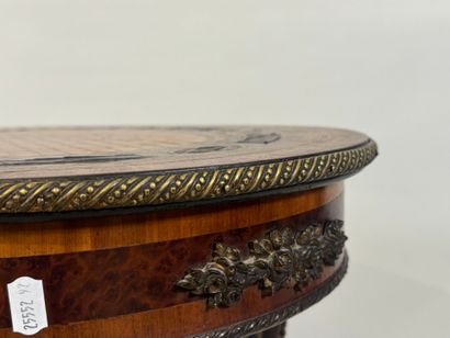 Small pedestal table in veneer and marquetry,...