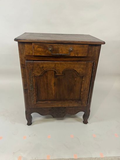 Moulded wood jam cupboard opening with a...