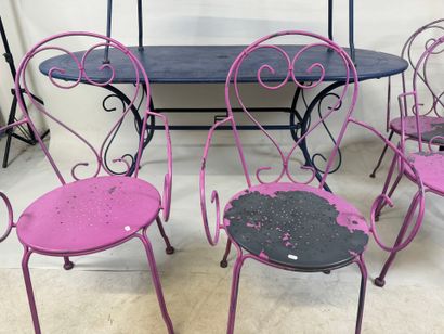 Painted metal garden furniture set comprising...