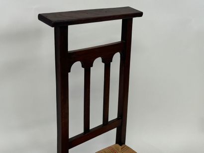 Prie-Dieu en bois et paillage.
87 x 43 x...