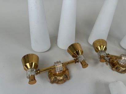 Paire d'appliques à deux bras de lumière...