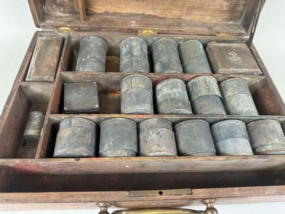 Rectangular wooden painter's box, the interior...