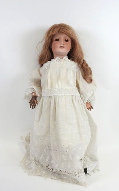 UNIS FRANCE.
Bisque head doll, sleeping eyes,...
