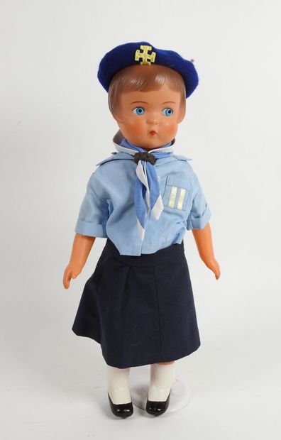 SNF.
Dominique celluloid doll in guide outfit.
H....
