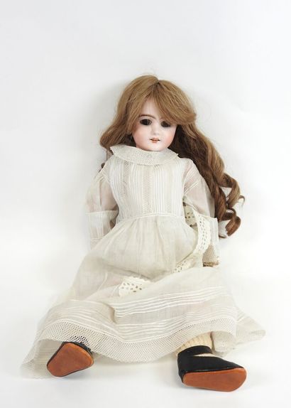 SFBJ.
Bisque head doll, fixed eyes, open...