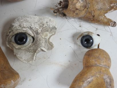 Doll, porcelain head, glass eyes (damaged),...