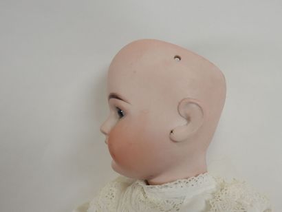 GK (Gébruder Kulentz).
Large doll with bisque...