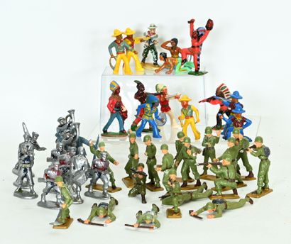 Lot de 50 soldats en plastique et métal,...