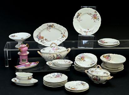 Service de poupées en porcelaine de Limoges...