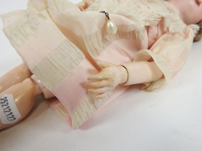 SFBJ.
Little doll with bisque head, sleepy...