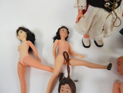 Lot of ten small plastic bathers, including...