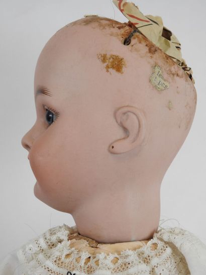 MY TREASURE.
Bisque head doll, fixed eyes,...
